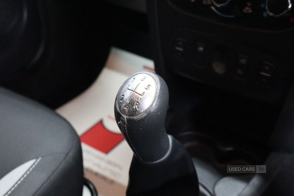 Used Dacia Sandero Stepway 2014 for sale - 76513991: Photo 28