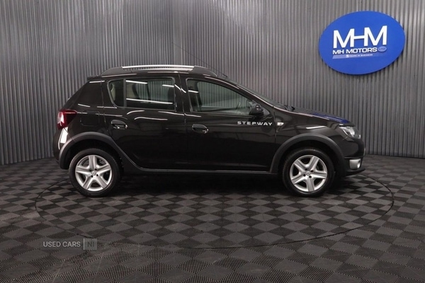Used Dacia Sandero Stepway 2014 for sale - 76513991: Photo 8