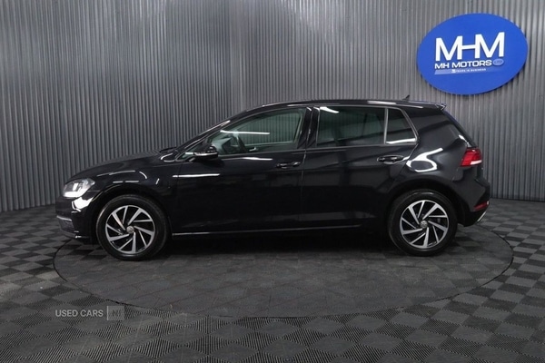Used Volkswagen Golf 2019 for sale - 76899883: Photo 4