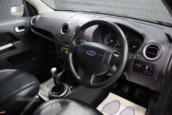 Used Ford Fusion 2009 for sale - 77840431: Photo 26