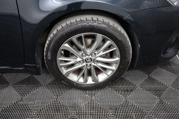 Used Toyota Avensis 2017 for sale - 75647435: Photo 17
