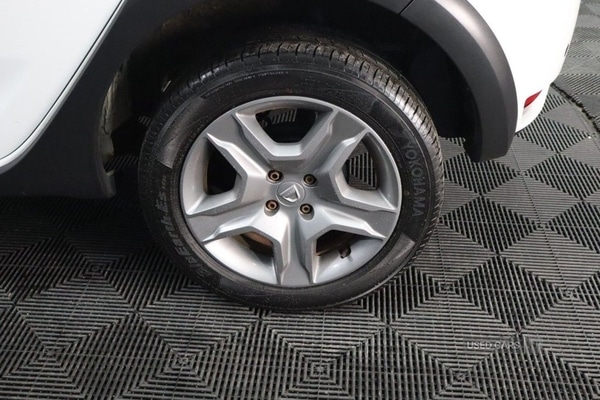 Used Dacia Sandero Stepway 2017 for sale - 76551324: Photo 16