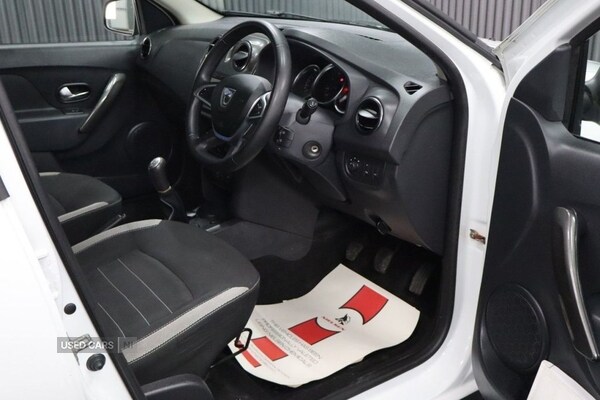 Used Dacia Sandero Stepway 2017 for sale - 76551324: Photo 23