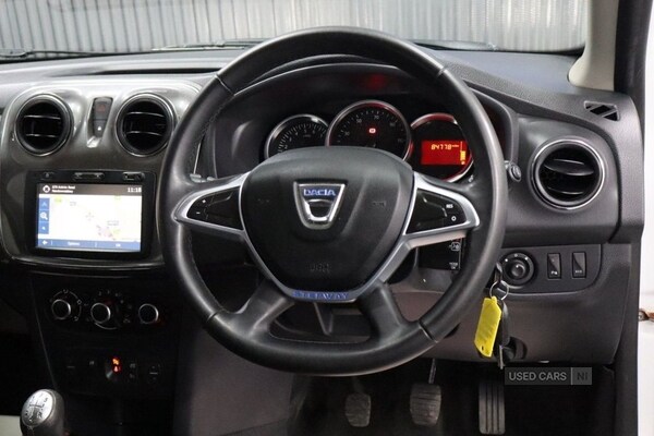 Used Dacia Sandero Stepway 2017 for sale - 76551324: Photo 38