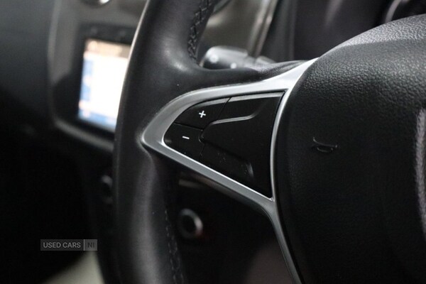 Used Dacia Sandero Stepway 2017 for sale - 76551324: Photo 39