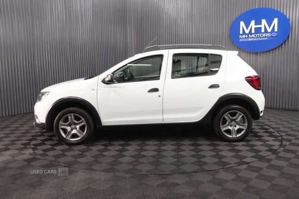 Used Dacia Sandero Stepway 2017 for sale - 76551324: Photo 4