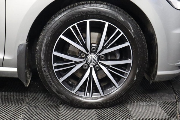 Used Volkswagen Golf 2018 for sale - 76825465: Photo 11