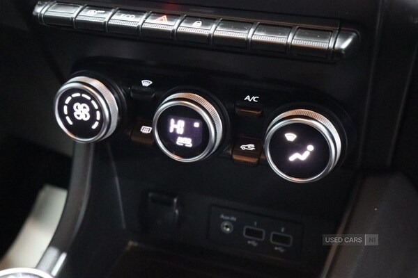 Used Renault Captur 2020 for sale - 77587761: Photo 33