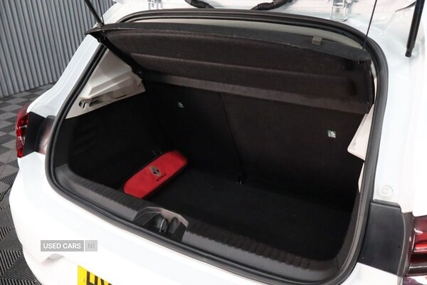 Used Renault Clio 2020 for sale - 76240458: Photo 24