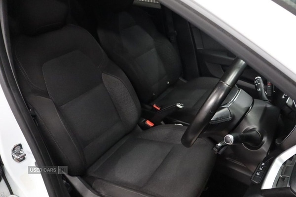 Used Renault Clio 2020 for sale - 76240458: Photo 30