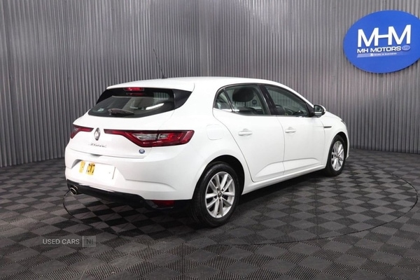 Used Renault Megane 2017 for sale - 77050508: Photo 7
