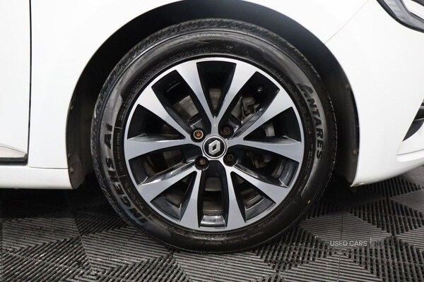 Used Renault Clio 2020 for sale - 76646508: Photo 11