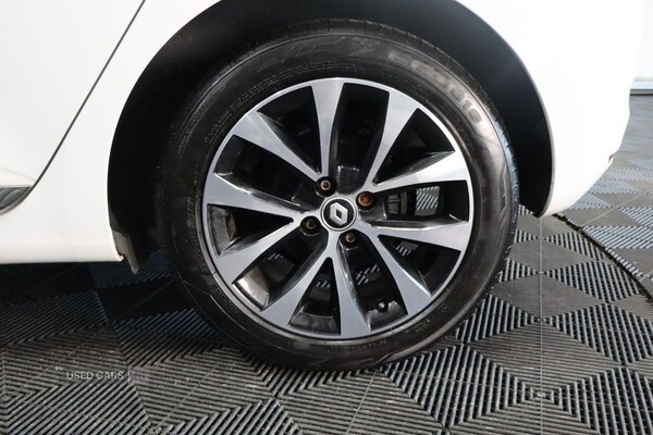 Used Renault Clio 2020 for sale - 76646508: Photo 12