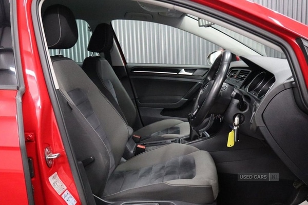 Used Volkswagen Golf 2015 for sale - 76409654: Photo 32