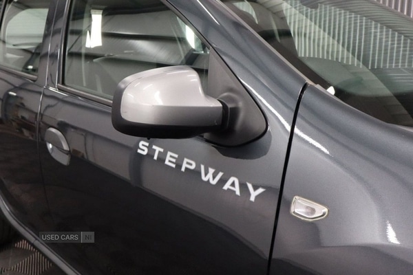 Used Dacia Sandero Stepway 2017 for sale - 76153696: Photo 11