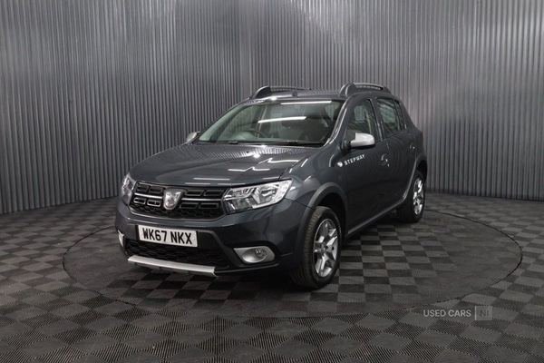 Used Dacia Sandero Stepway 2017 for sale - 76153696: Photo 3