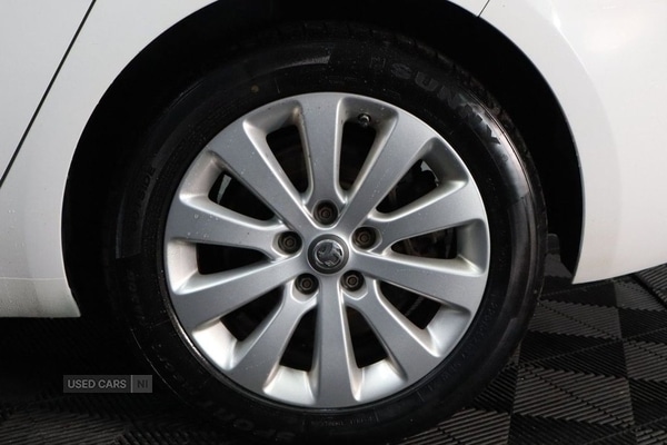 Used Vauxhall Zafira Tourer 2017 for sale - 77551180: Photo 13