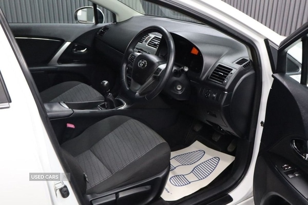 Used Toyota Avensis 2014 for sale - 77982773: Photo 22