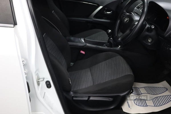 Used Toyota Avensis 2014 for sale - 77982773: Photo 23