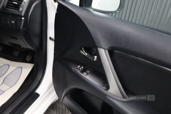 Used Toyota Avensis 2014 for sale - 77982773: Photo 25