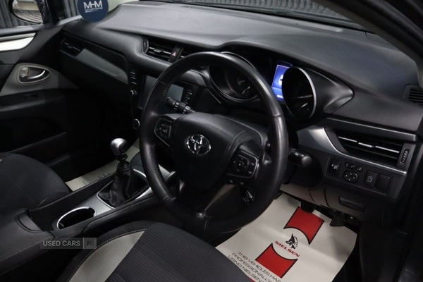 Used Toyota Avensis 2017 for sale - 76803106: Photo 31