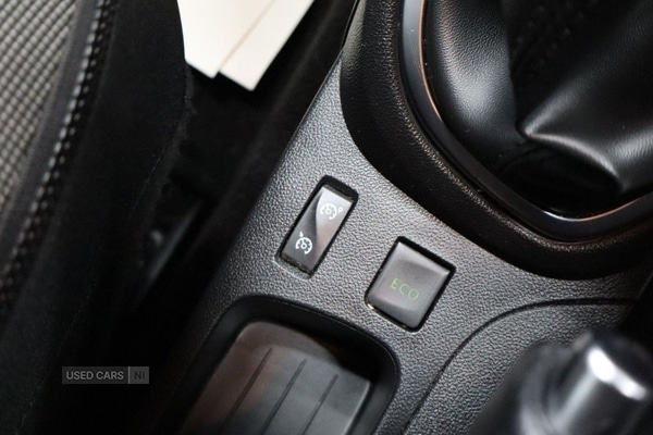 Used Renault Captur 2018 for sale - 77825716: Photo 31