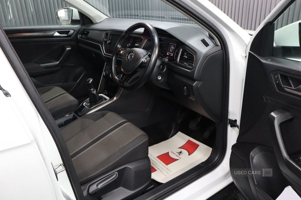 Used Volkswagen T-Roc 2020 for sale - 76500397: Photo 22