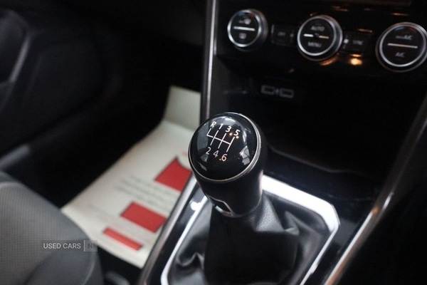 Used Volkswagen T-Roc 2020 for sale - 76500397: Photo 28