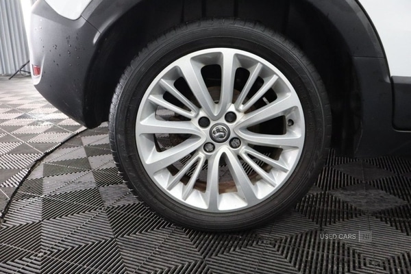 Used Vauxhall Crossland X 2018 for sale - 76167833: Photo 9