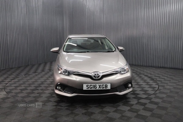 Used Toyota Auris 2016 for sale - 75564753: Photo 2