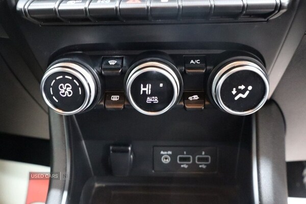 Used Renault Captur 2020 for sale - 76563006: Photo 40