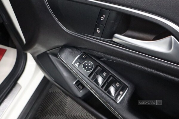 Used Mercedes-Benz GLA 2017 for sale - 76350006: Photo 40