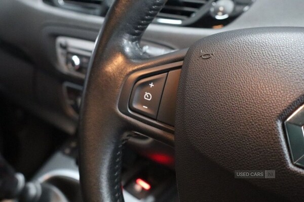 Used Renault Scenic 2014 for sale - 76359294: Photo 40
