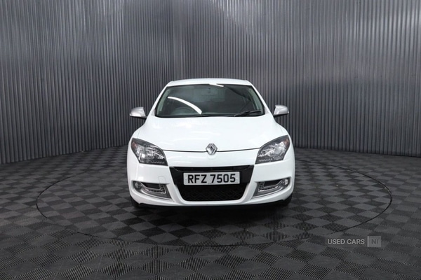 Used Renault Megane 2014 for sale - 75929015: Photo 2