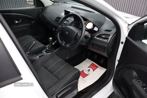 Used Renault Megane 2014 for sale - 75929015: Photo 28