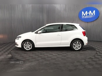 Used Volkswagen Polo 2016 for sale - 76965970: Photo