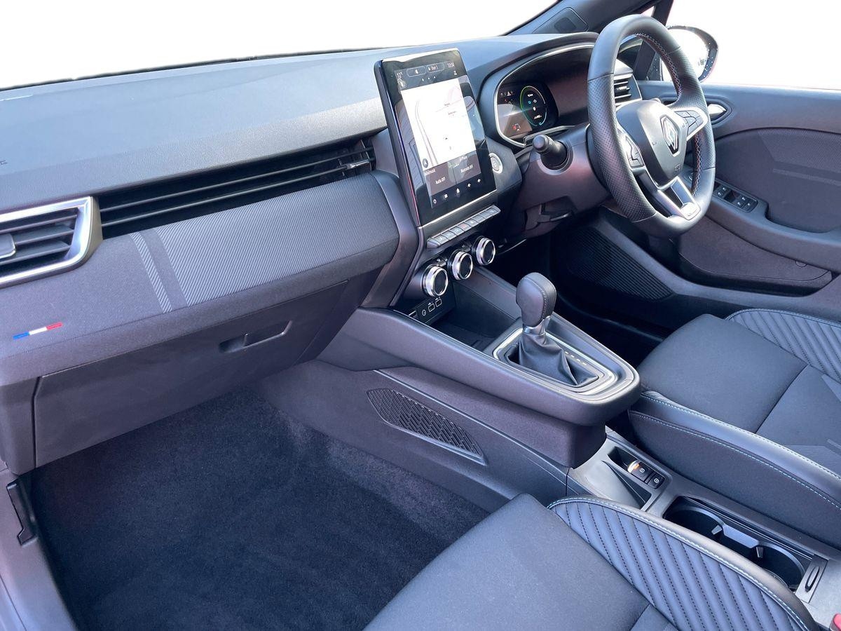 Used Renault Clio 2024 for sale - 76471383: Photo 11