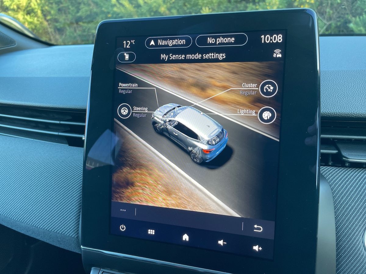 Used Renault Clio 2024 for sale - 76471383: Photo 30