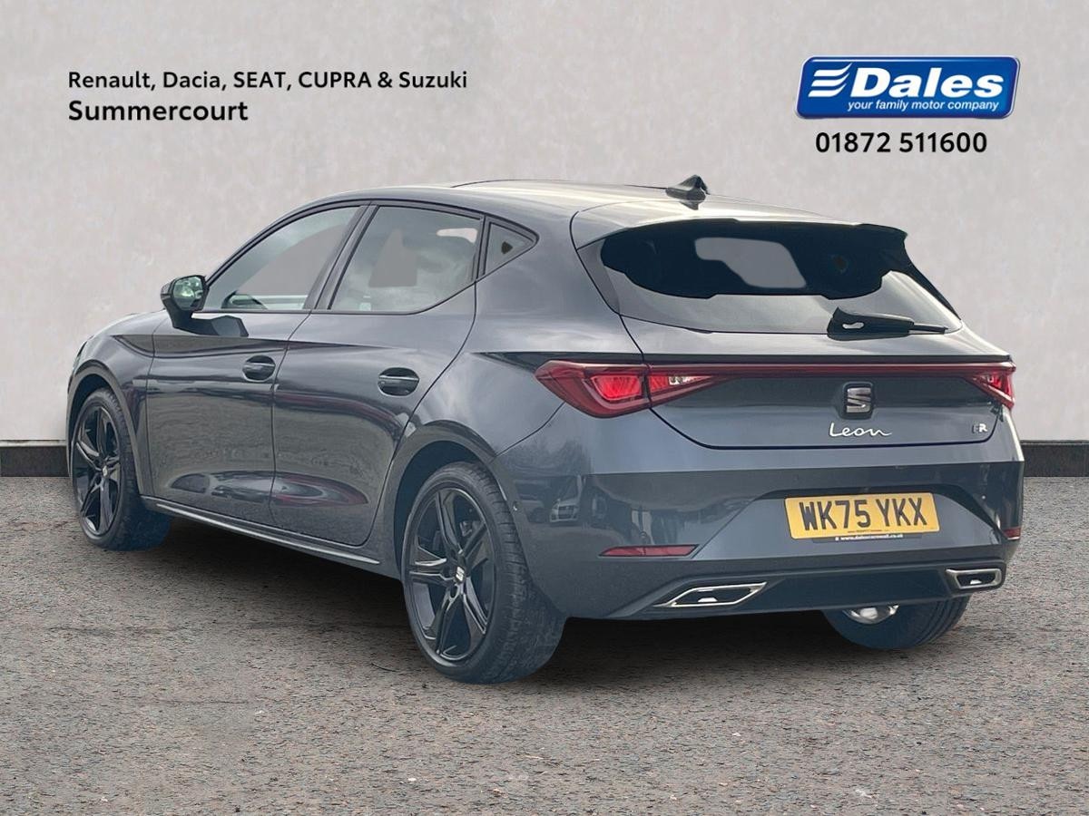 Used SEAT Leon 2025 for sale - 76879535: Photo 2