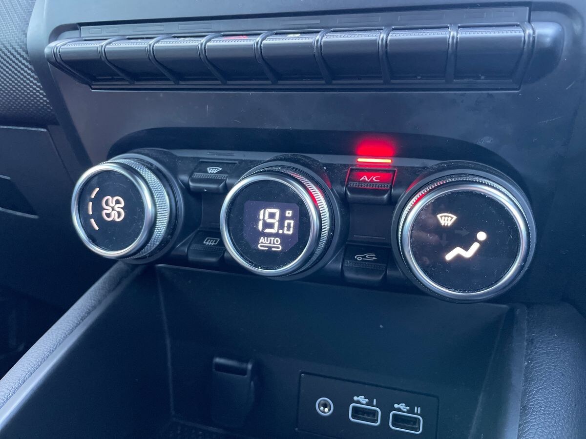 Used Renault Captur 2023 for sale - 75938999: Photo 12