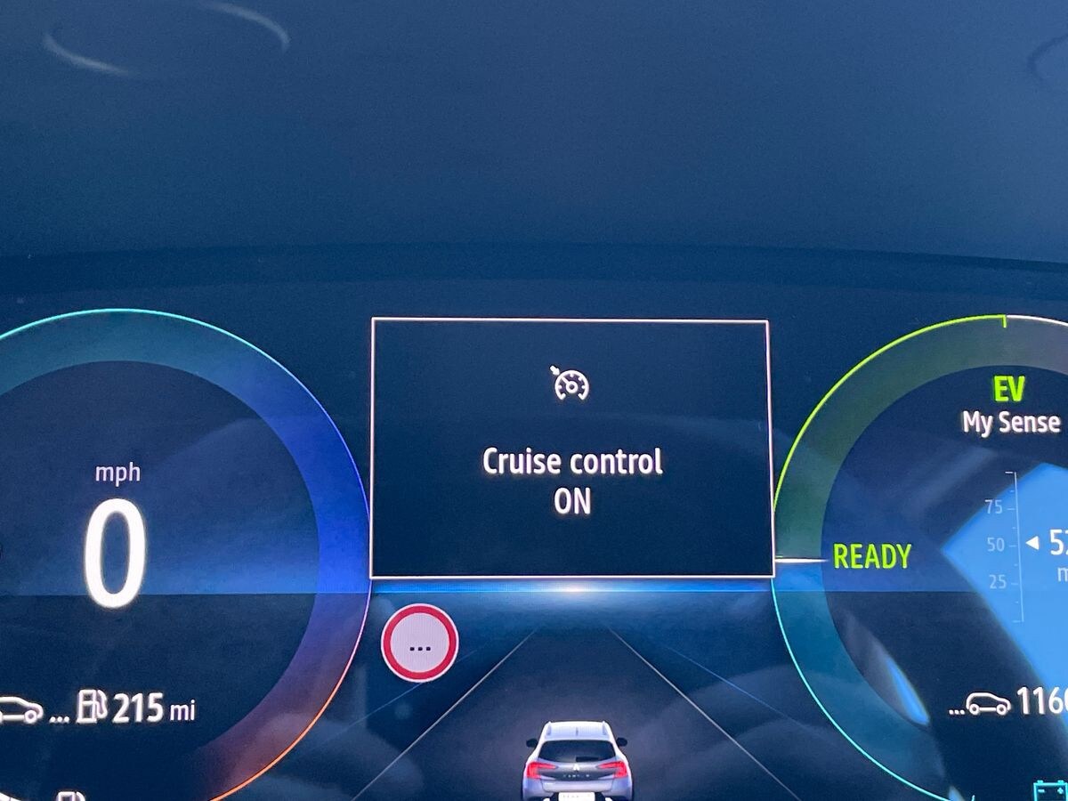 Used Renault Captur 2023 for sale - 75938999: Photo 30