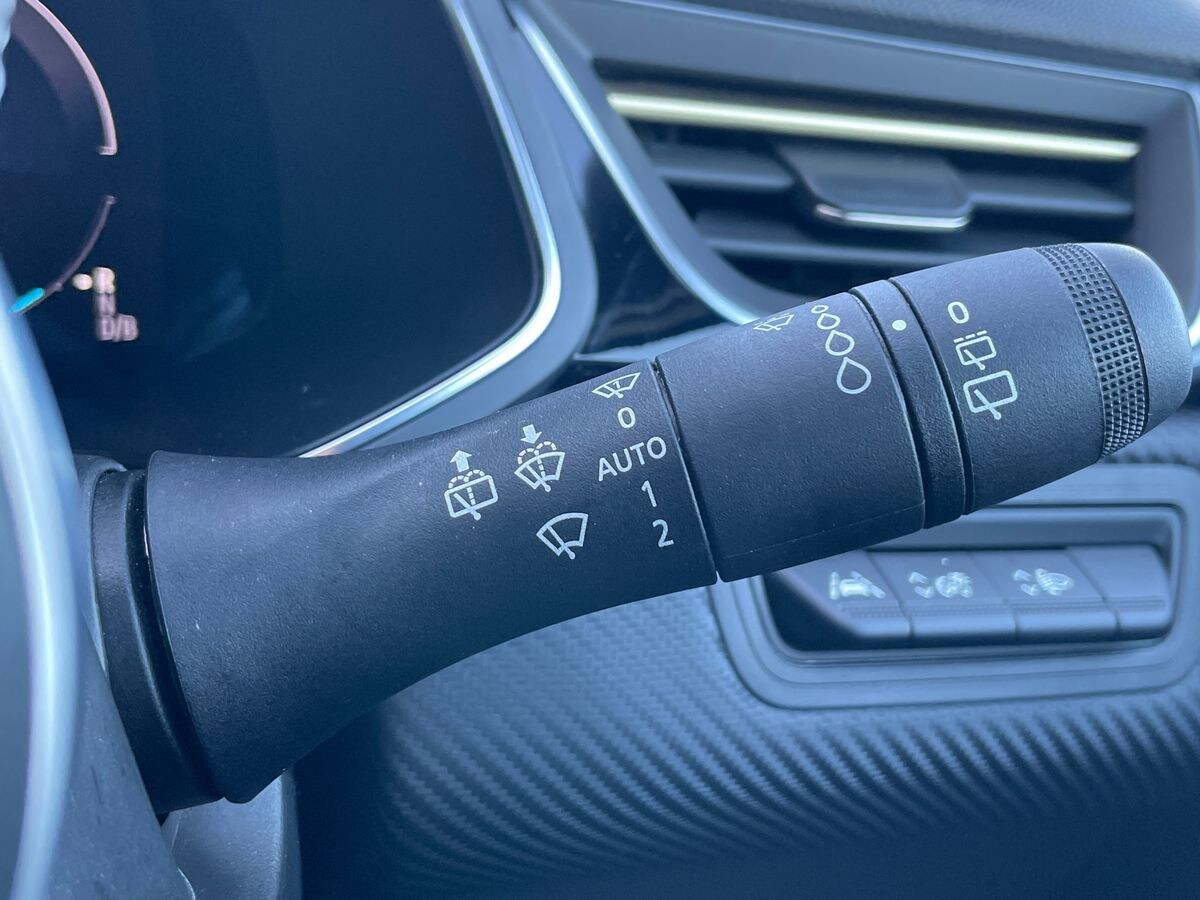 Used Renault Captur 2023 for sale - 75938999: Photo 32