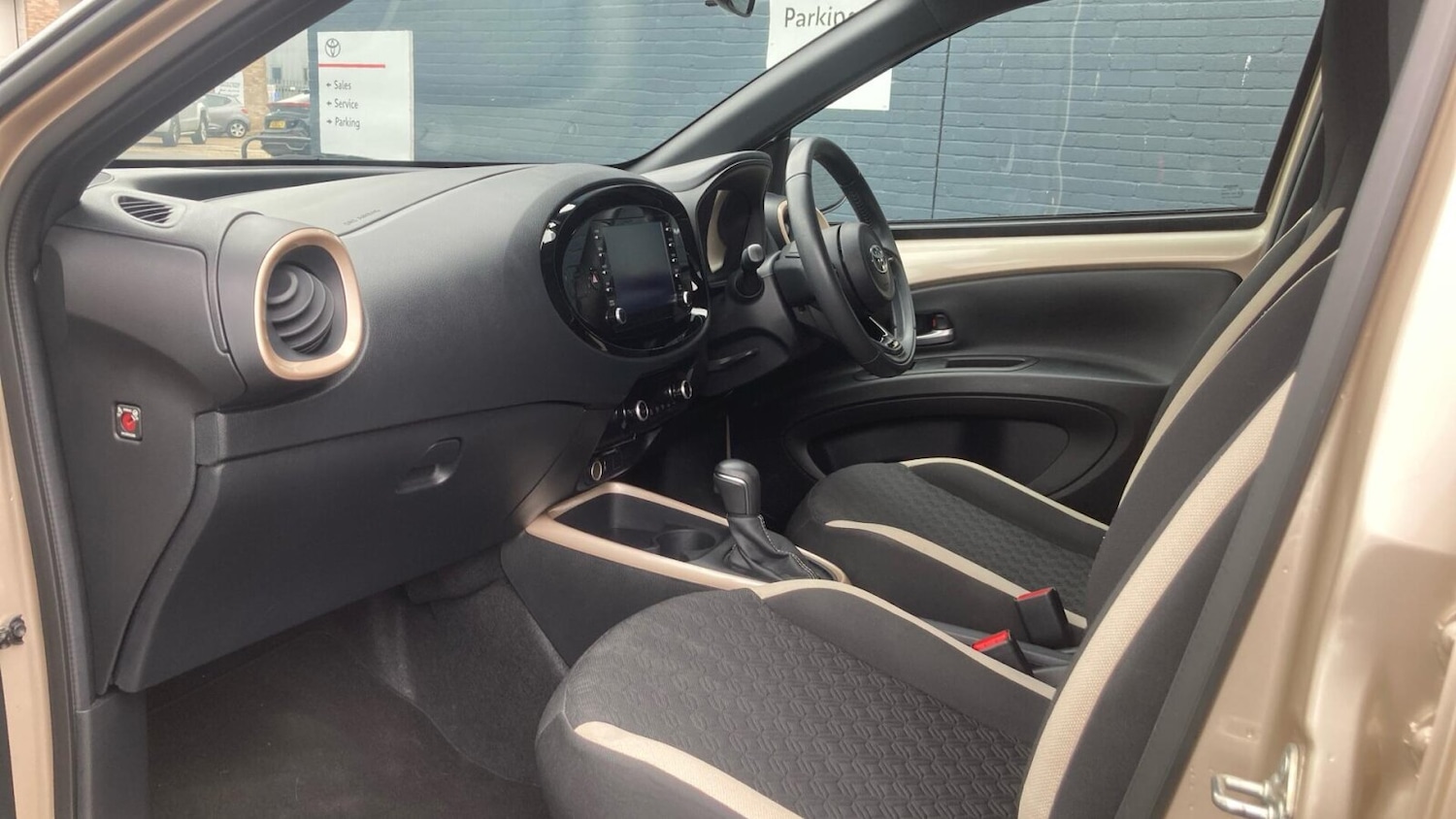 Used Toyota Aygo X 2022 for sale - 76830604: Photo 10