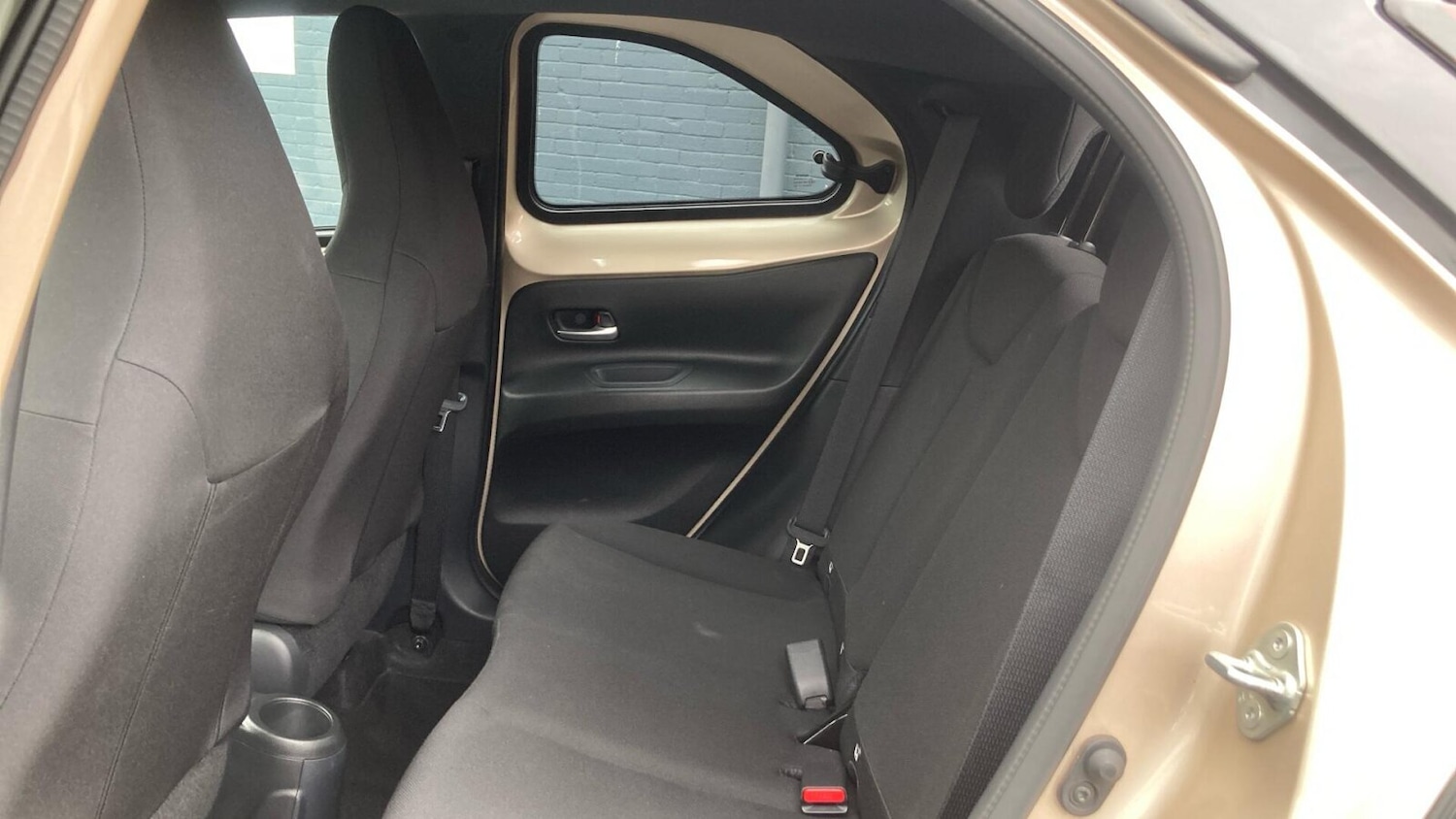 Used Toyota Aygo X 2022 for sale - 76830604: Photo 24