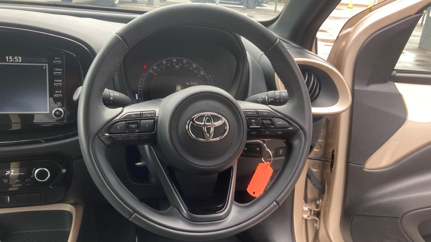 Used Toyota Aygo X 2022 for sale - 76830604: Photo 8