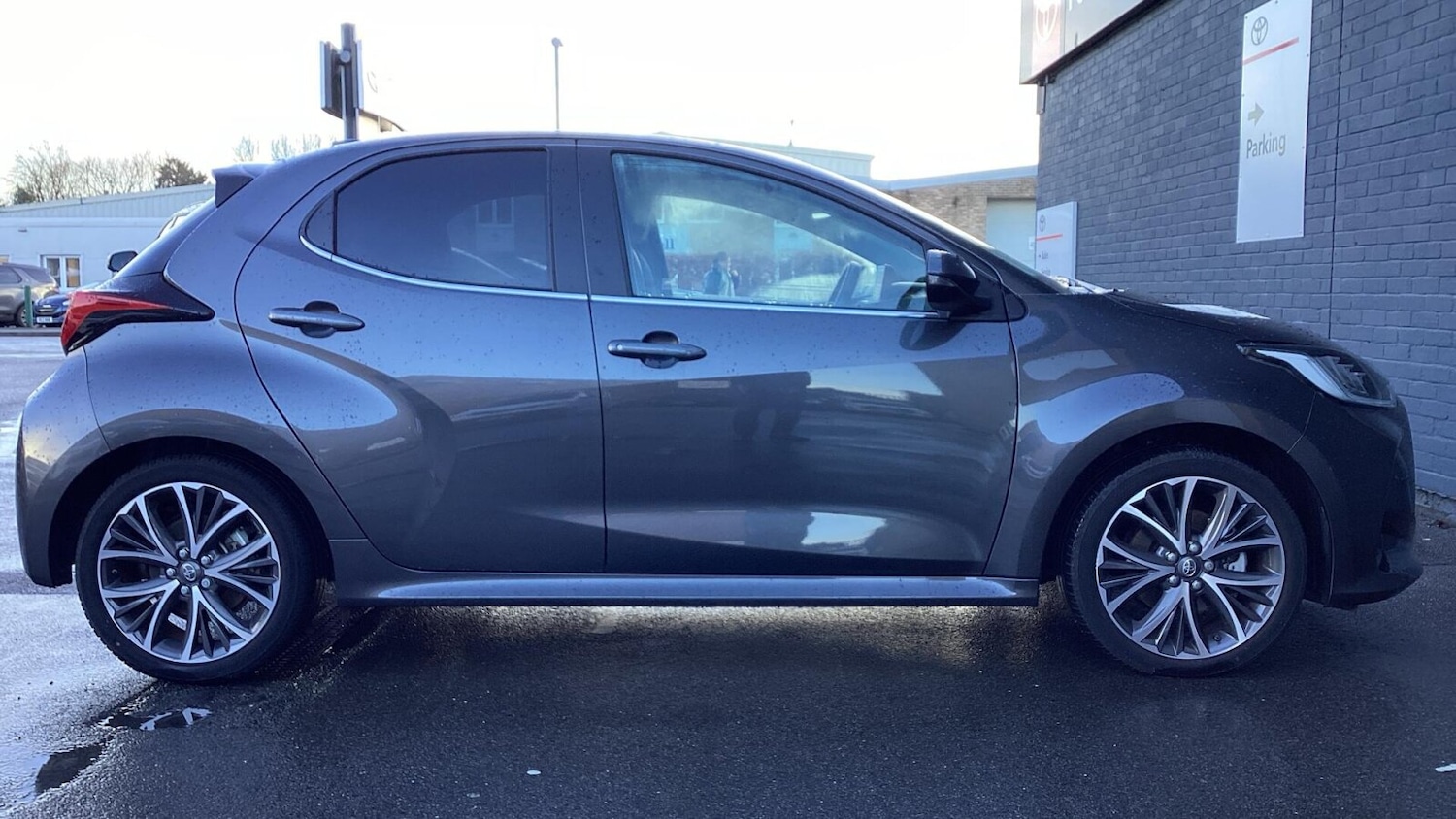 Used Toyota Yaris 2022 for sale - 77450572: Photo 18