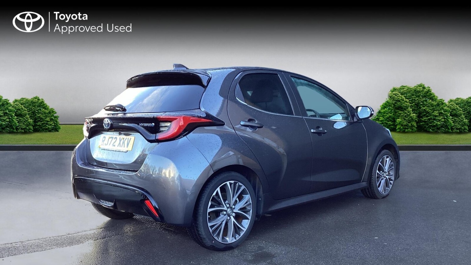 Used Toyota Yaris 2022 for sale - 77450572: Photo 2