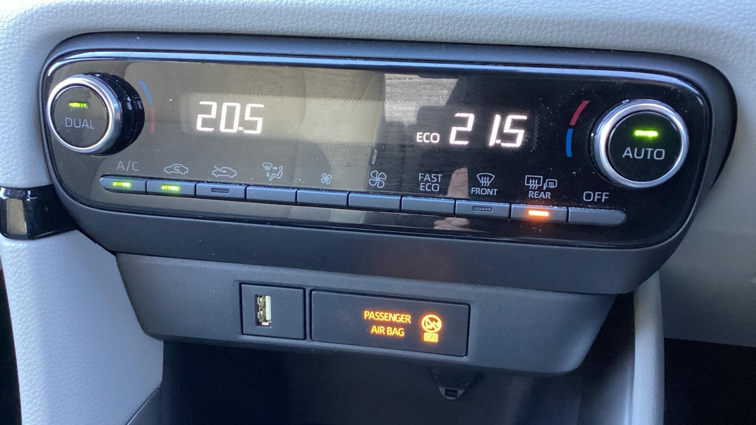 Used Toyota Yaris 2022 for sale - 77450572: Photo 22