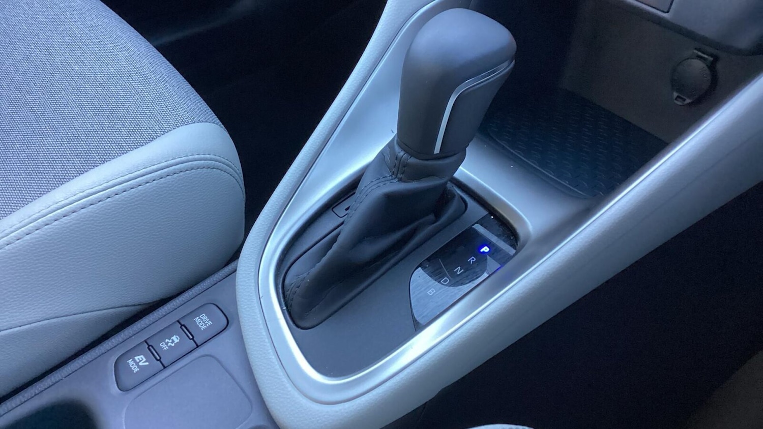 Used Toyota Yaris 2022 for sale - 77450572: Photo 23