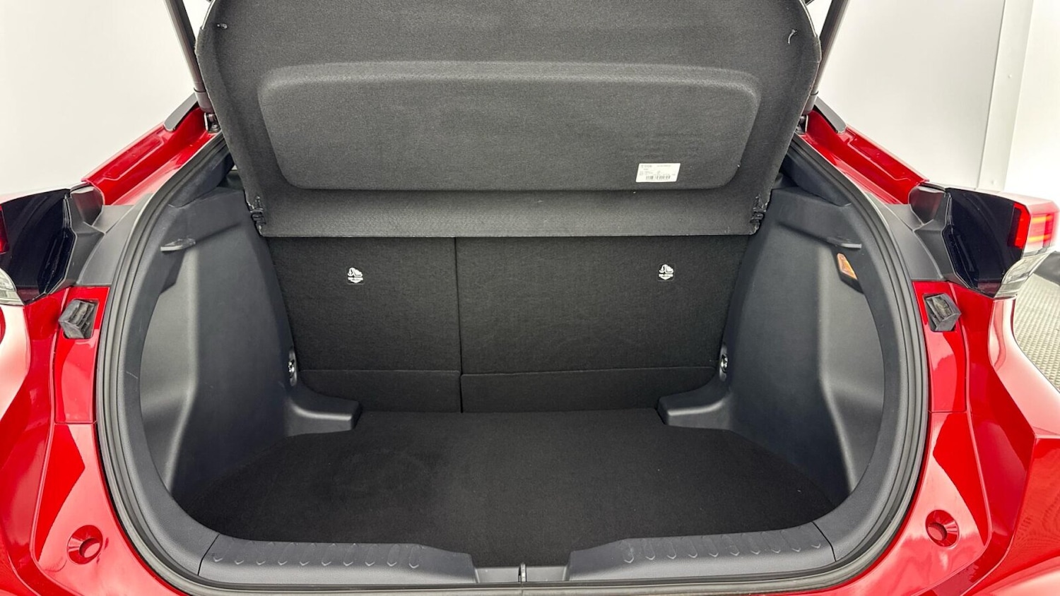 Used Toyota C-HR 2024 for sale - 76676603: Photo 14